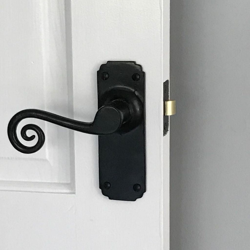 why are my door handles jamming?