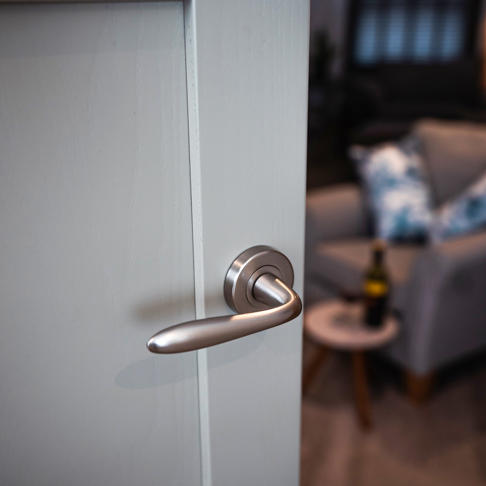 satin nickel lever on rose door handle, classic round rose handles SHOW