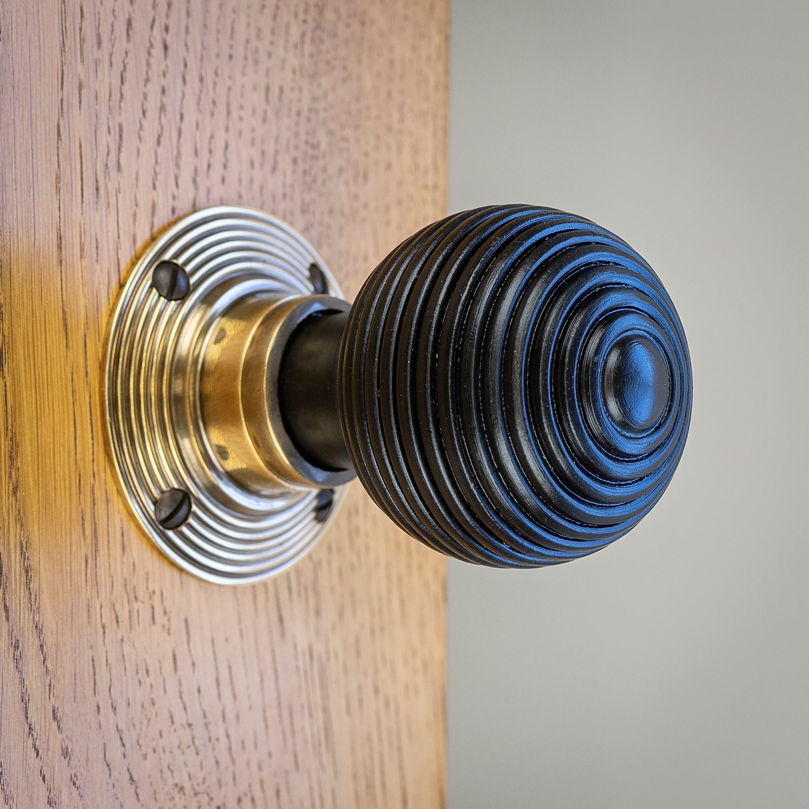 Black beehive door knob SHOW