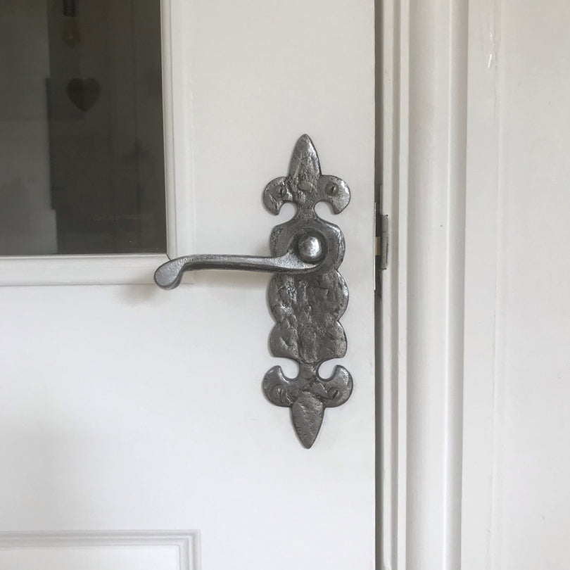 Fleur De Lis Lever Handles Pewter SHOW