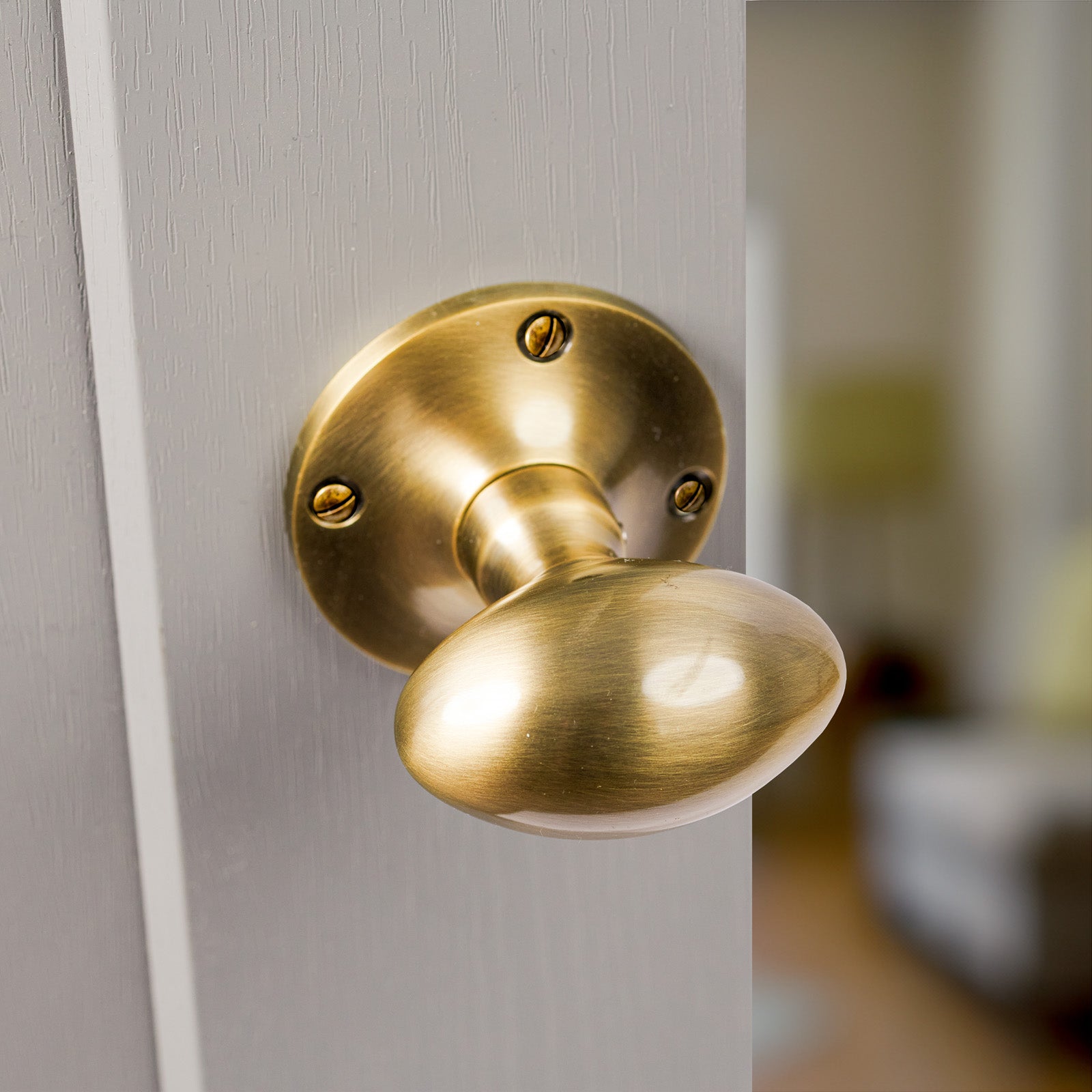 SHOW Moody Image of Mayfair Door Knob on Rose