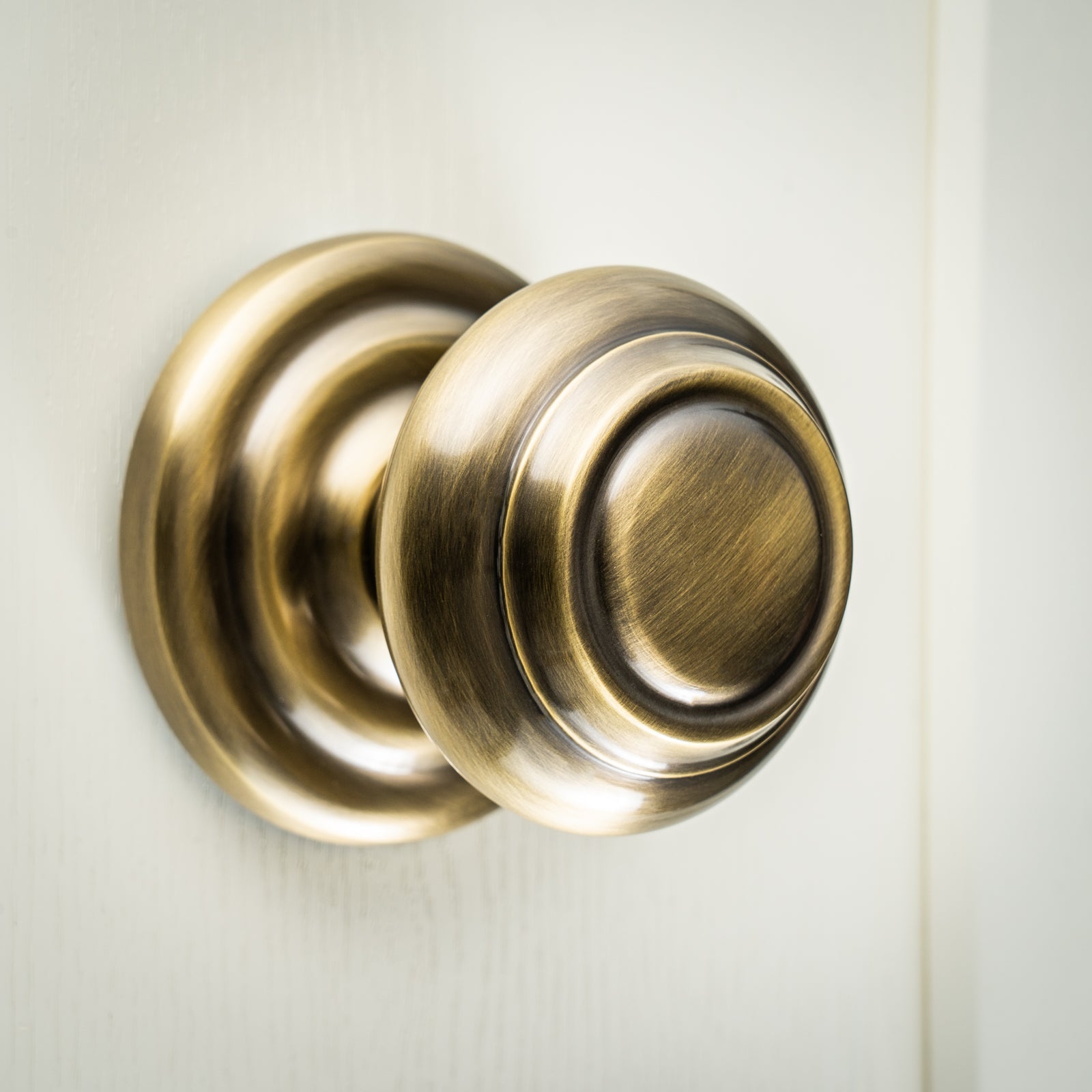 Brass Ringed Centre Door Knob SHOW