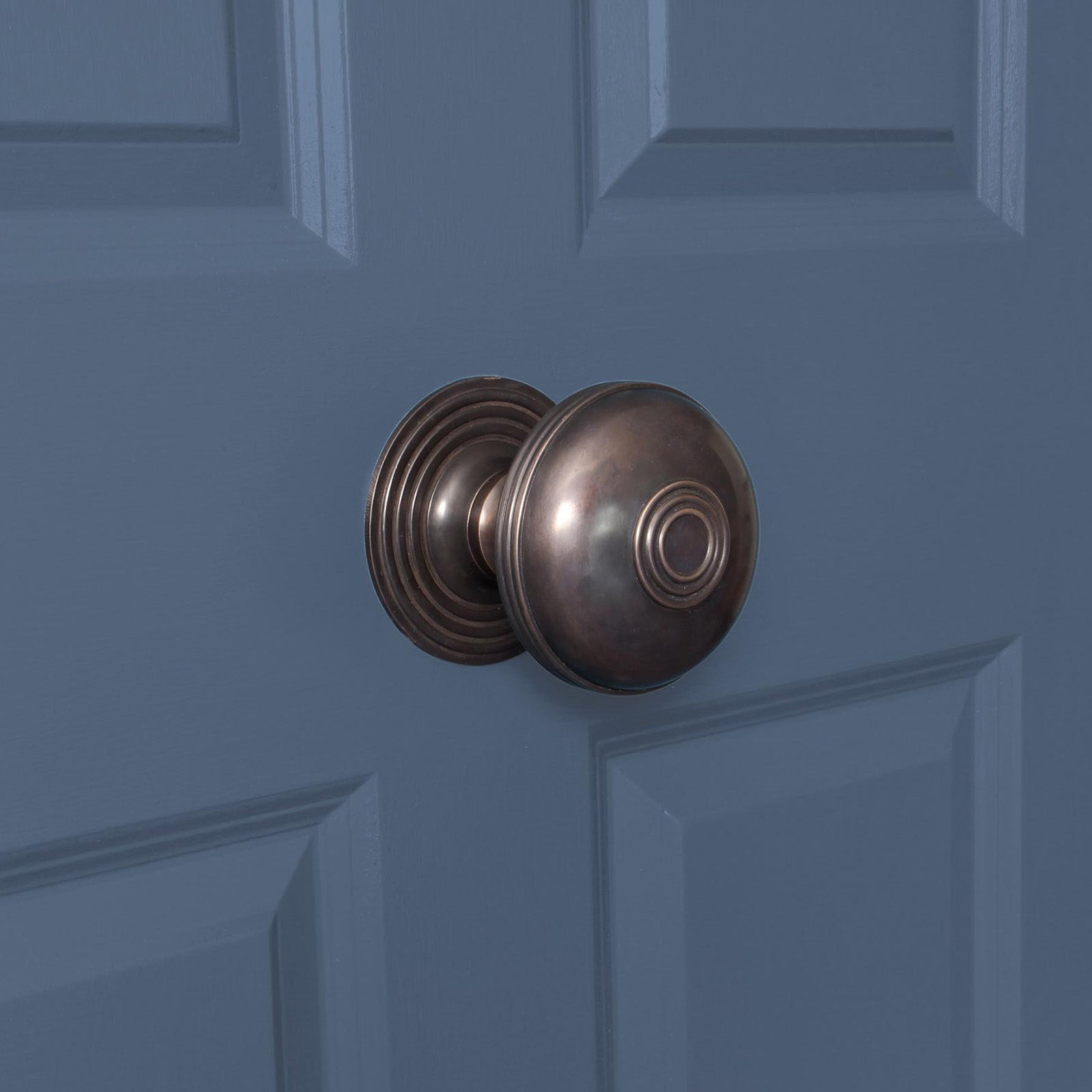 SHOW Hover Image of Prestbury Centre Door Knob