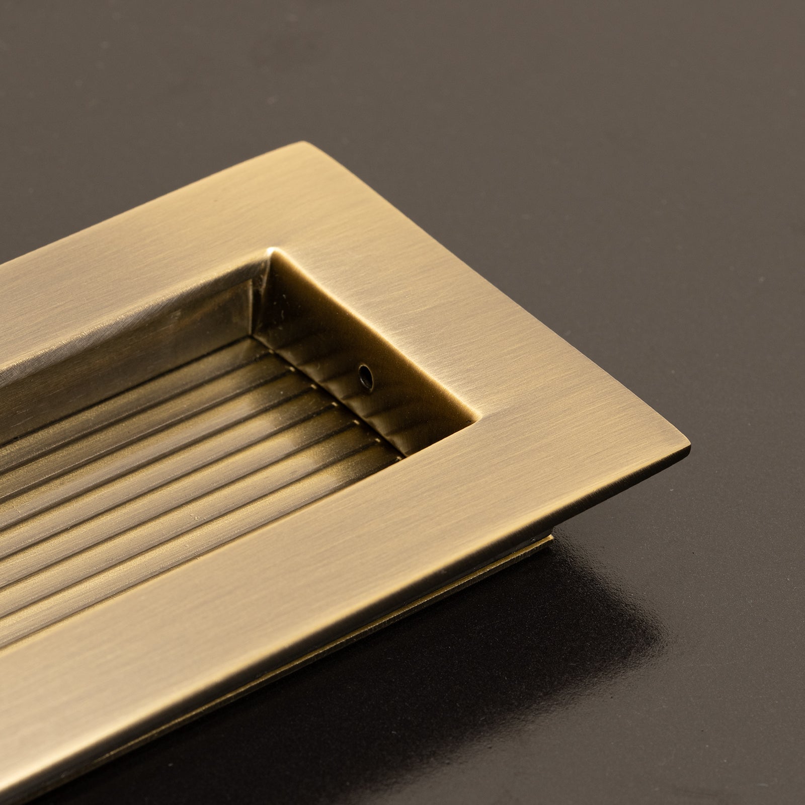 Reeded Rectangular Flush Pull