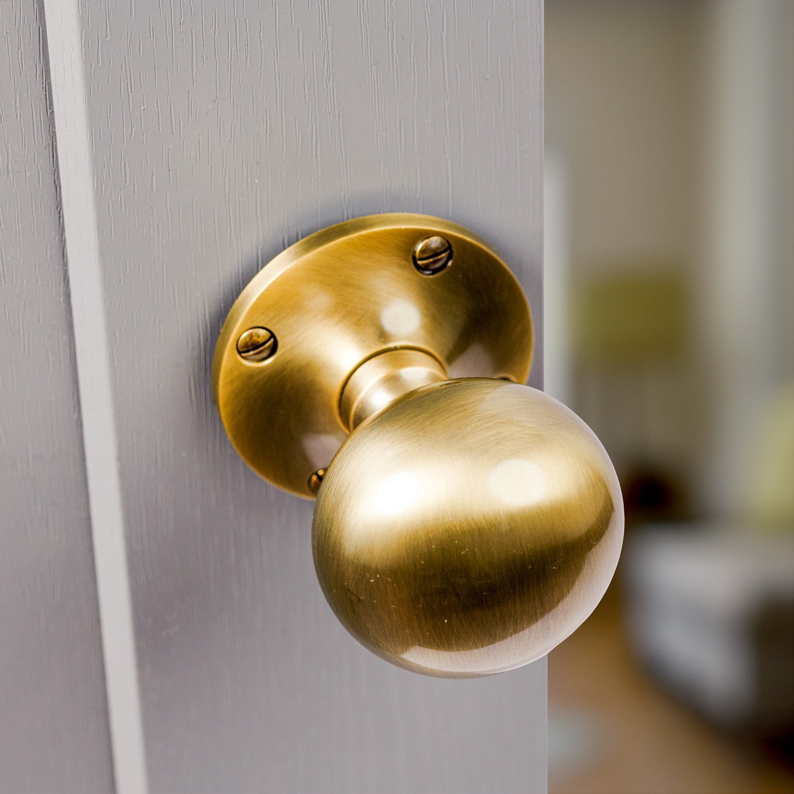 SHOW Moody Image of Westminster Door Knob on Rose