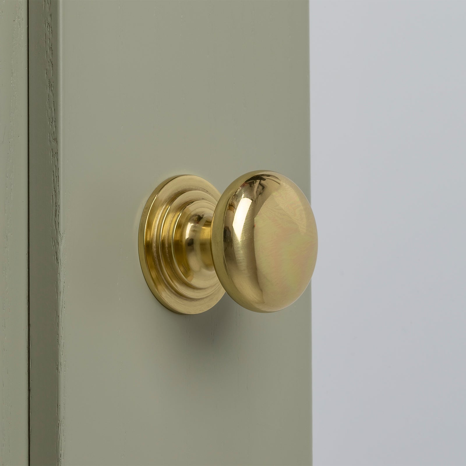 Brass cupboard knob SHOW