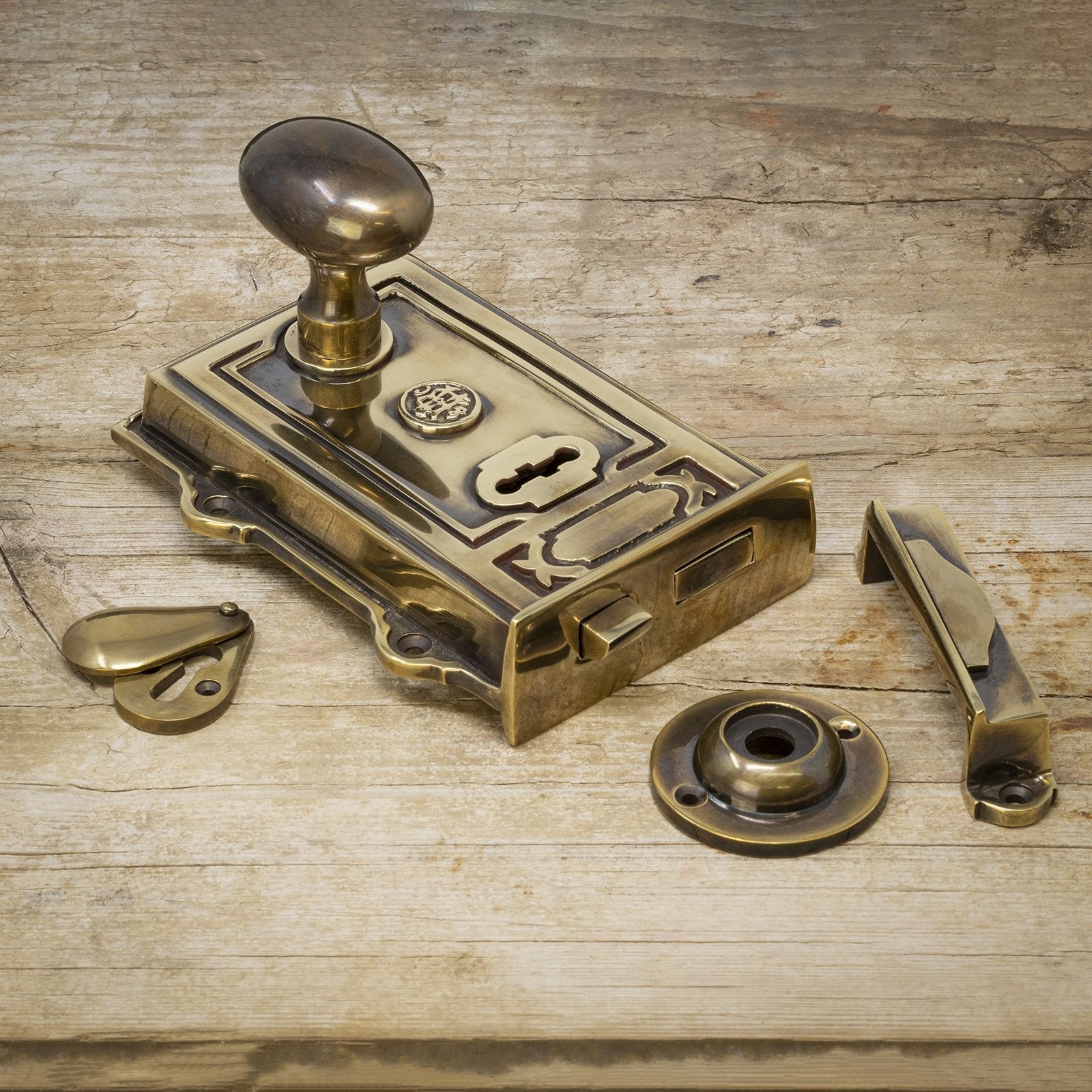 ornate antique brass rim lock & oval brass door knob set SHOW