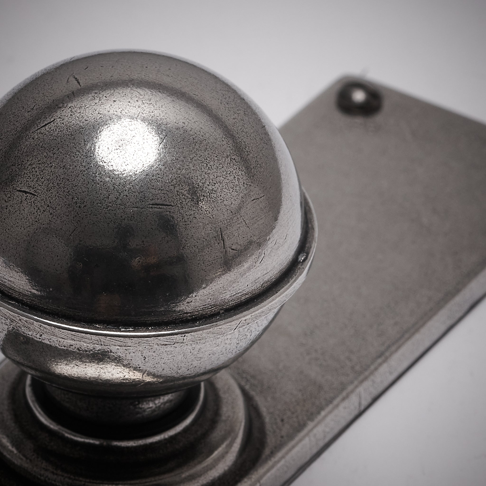 Pelton Pewter Door Knobs On Narrow Backplate SHOW